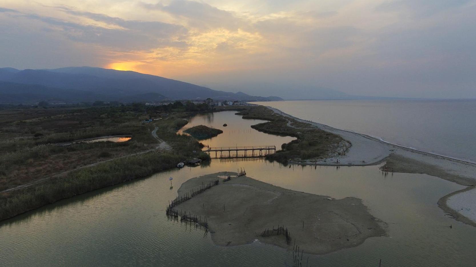 Olympus Beach Aigani Family House ภายนอก รูปภาพ