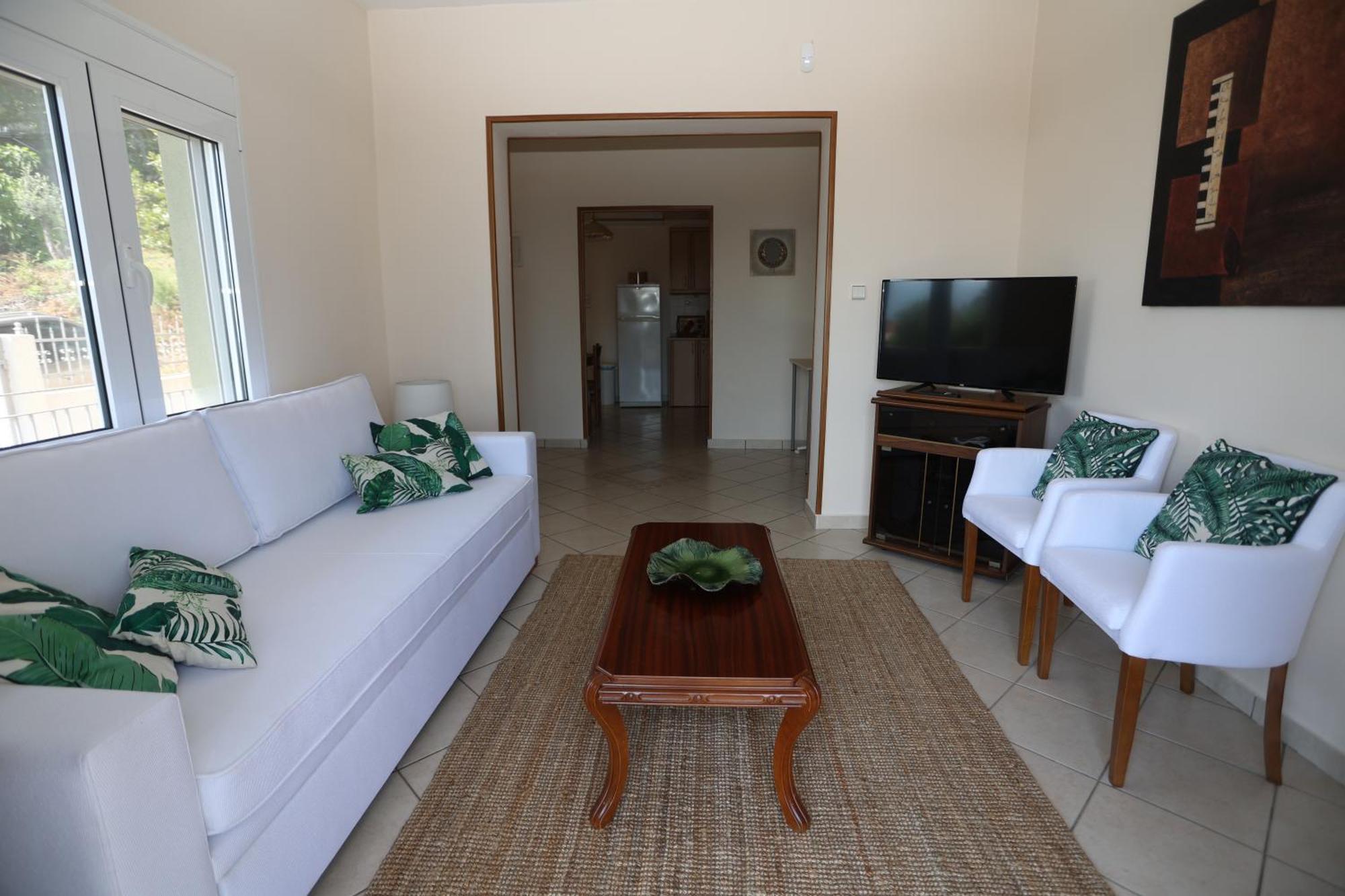 Olympus Beach Aigani Family House ภายนอก รูปภาพ